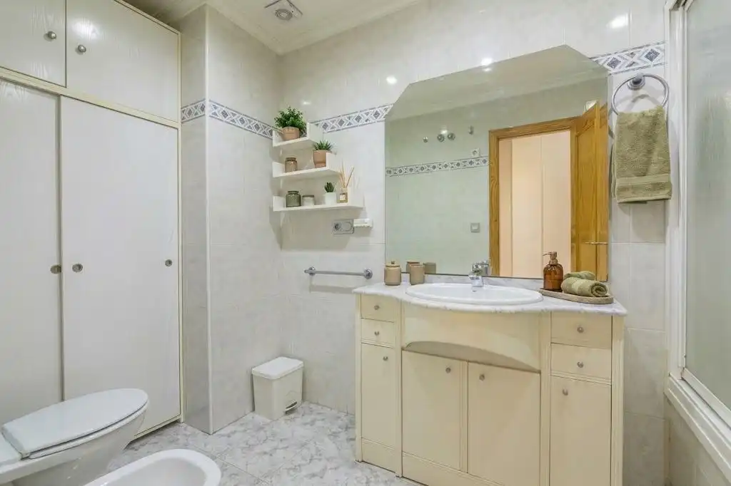 Baño de Piso en venta en Elche ciudad