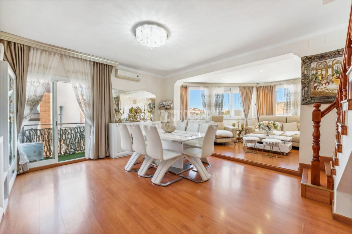 Dining room of Flat for sale in Cornellà de Llobregat  with Air Conditioner, Heating and Terrace