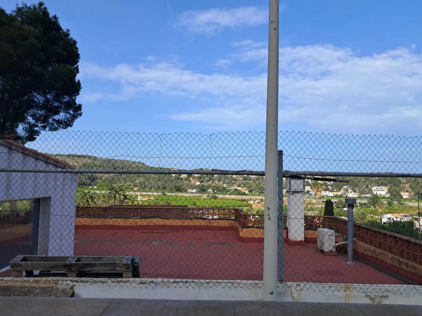 Vista exterior de Casa o xalet en venda en Gandia amb Aire condicionat, Jardí privat i Terrassa