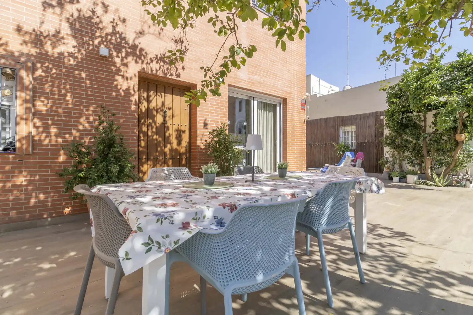 Terraza de Casa adosada en venta en Sevilla con Aire acondicionado, Trastero y Piscina
