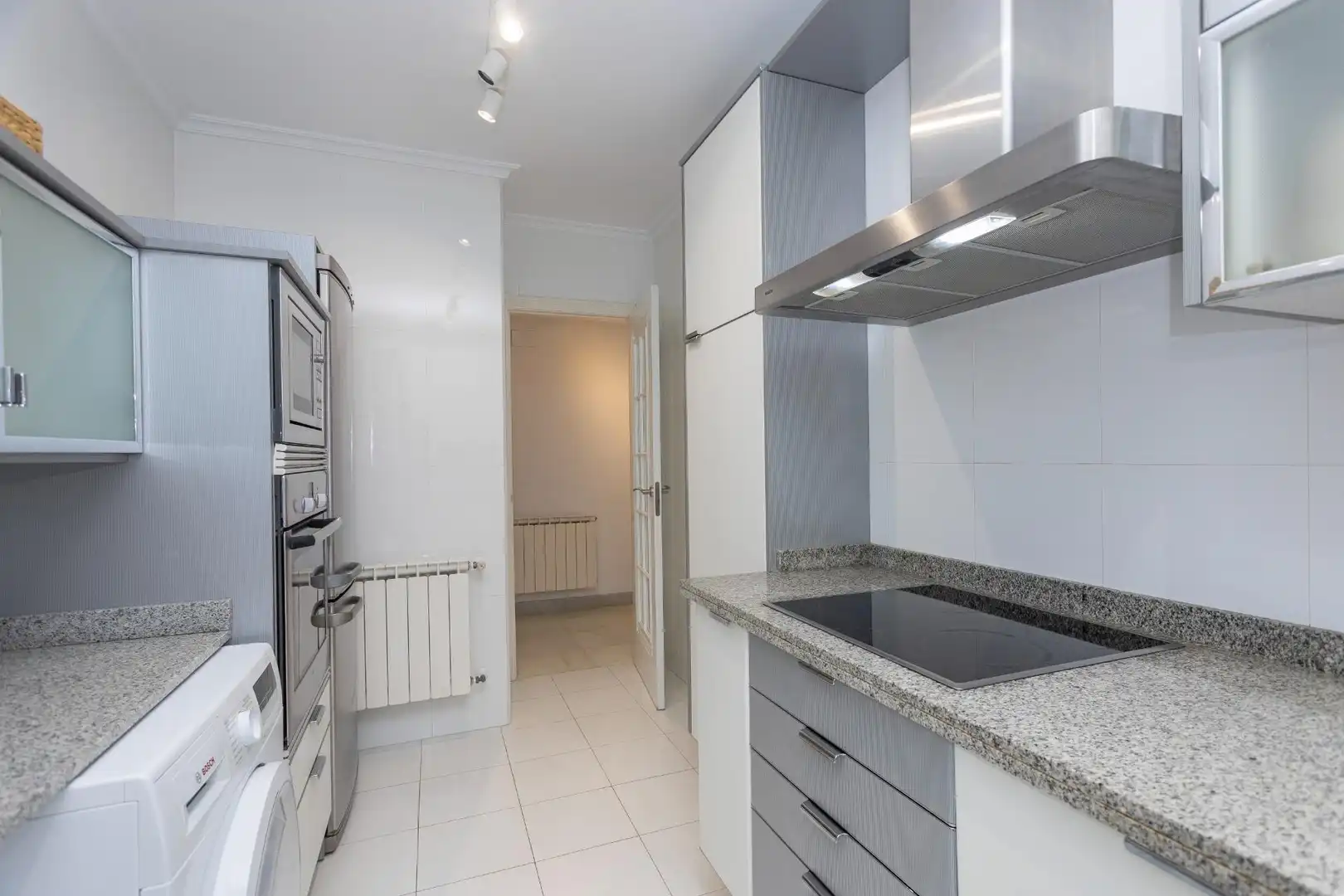 Cocina de Piso en venta en San Vicente de la Barquera con Calefacción, Terraza y Piscina comunitaria
