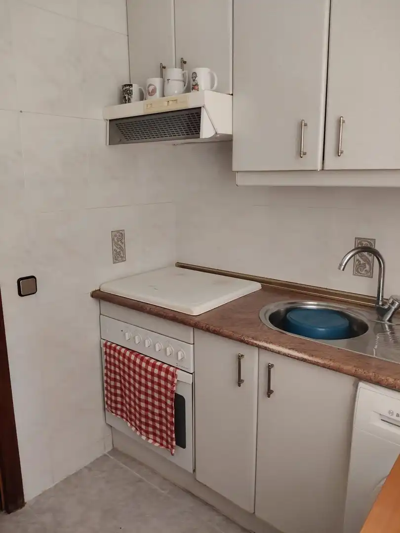 Küche von Wohnung zum Verkauf in Madrid mit Klimaanlage und Heizung