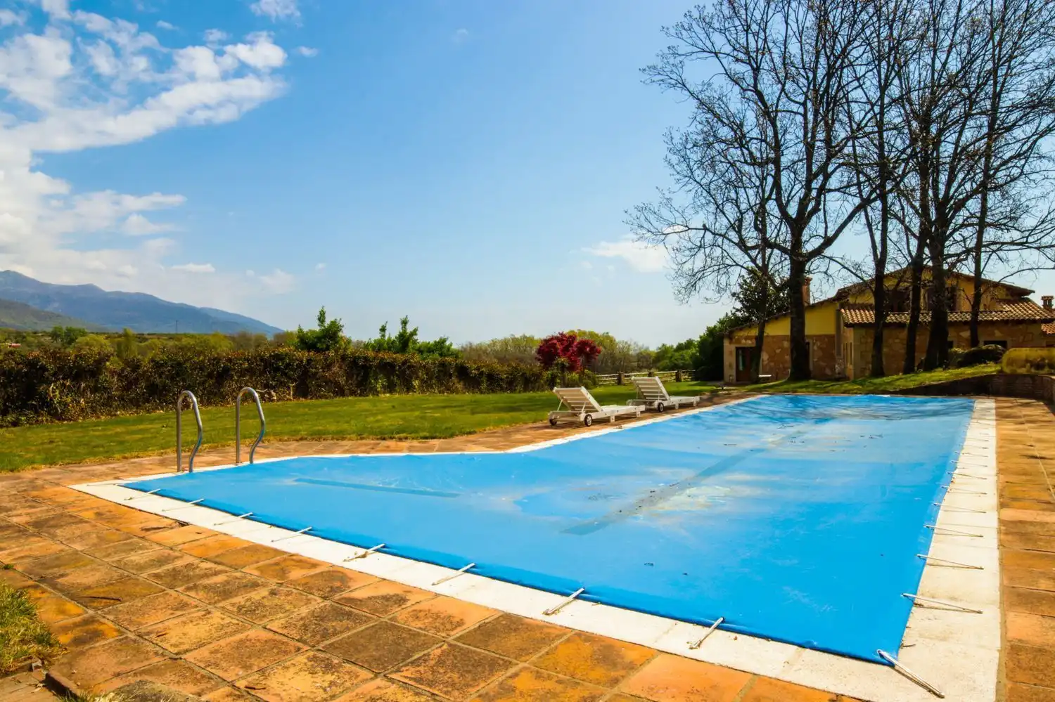 Piscina de Finca rústica en venda en Jarandilla de la Vera amb Aire condicionat, Calefacció i Jardí privat