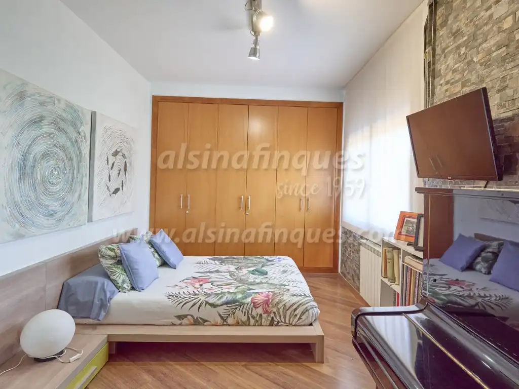Dormitori de Casa o xalet en venda en Lloret de Mar amb Calefacció, Jardí privat i Terrassa
