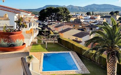 Piscina de Apartament en venda en L'Escala amb Calefacció, Moblat i Forn