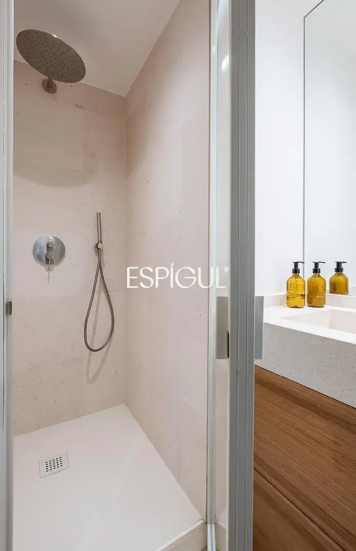 Baño de Piso en venta en Madrid con Aire acondicionado, Calefacción y Terraza