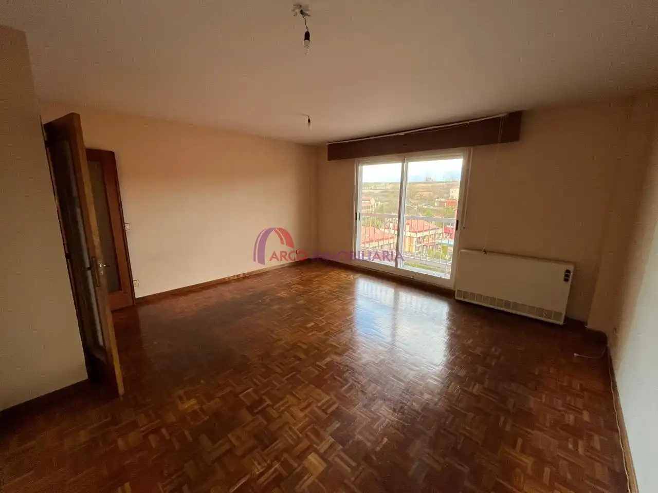 Bedroom of Flat for sale in Burgos  with Heating, Parquet flooring and Terrace