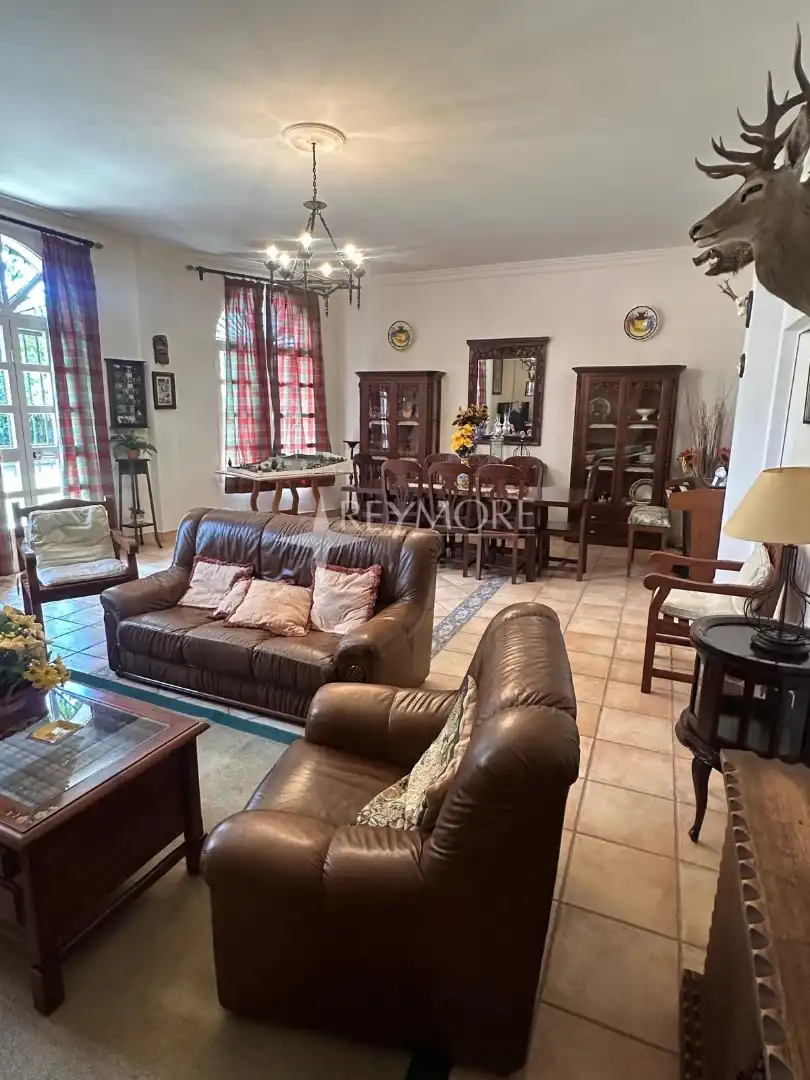 Houses for sale in Poniente-Norte - Miralbaida - Parque Azahara
