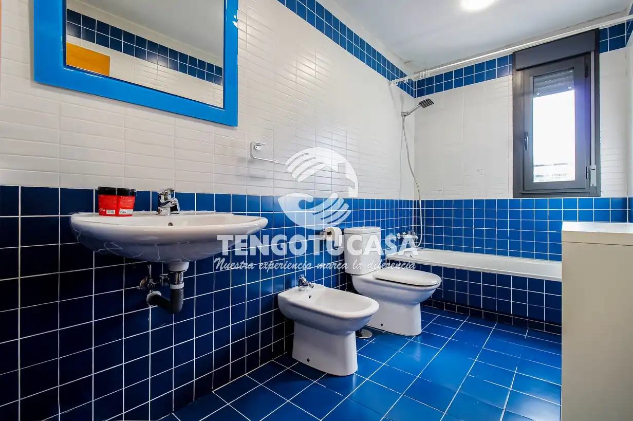 Bathroom of Detached homes for rent in Madrid  with Air Conditioner, Heating and Private garden