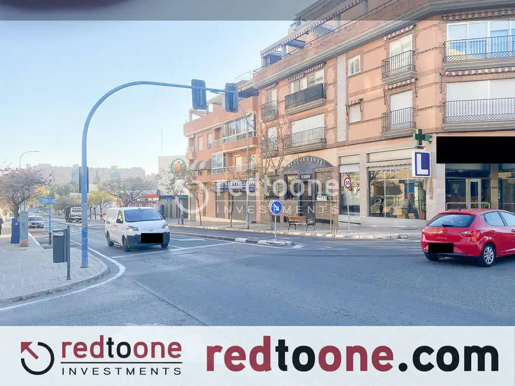 Außenansicht von Geschaftsraum zur ubertragung in Alicante / Alacant mit Klimaanlage