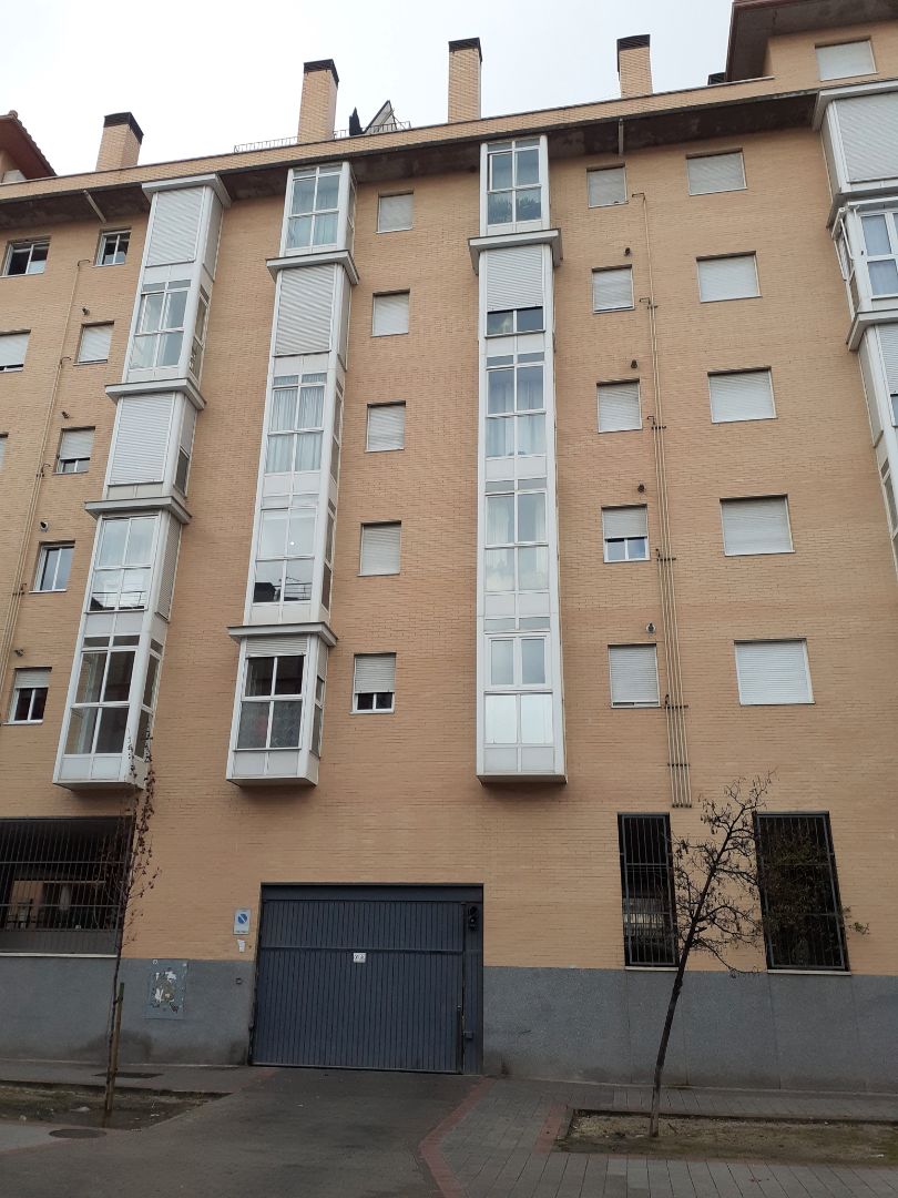 Vista exterior de Garatge en venda en  Madrid Capital