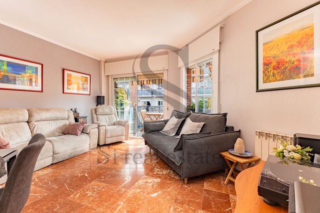 Vista exterior de Piso en venta en  Barcelona Capital con Aire acondicionado, Calefacción y Terraza