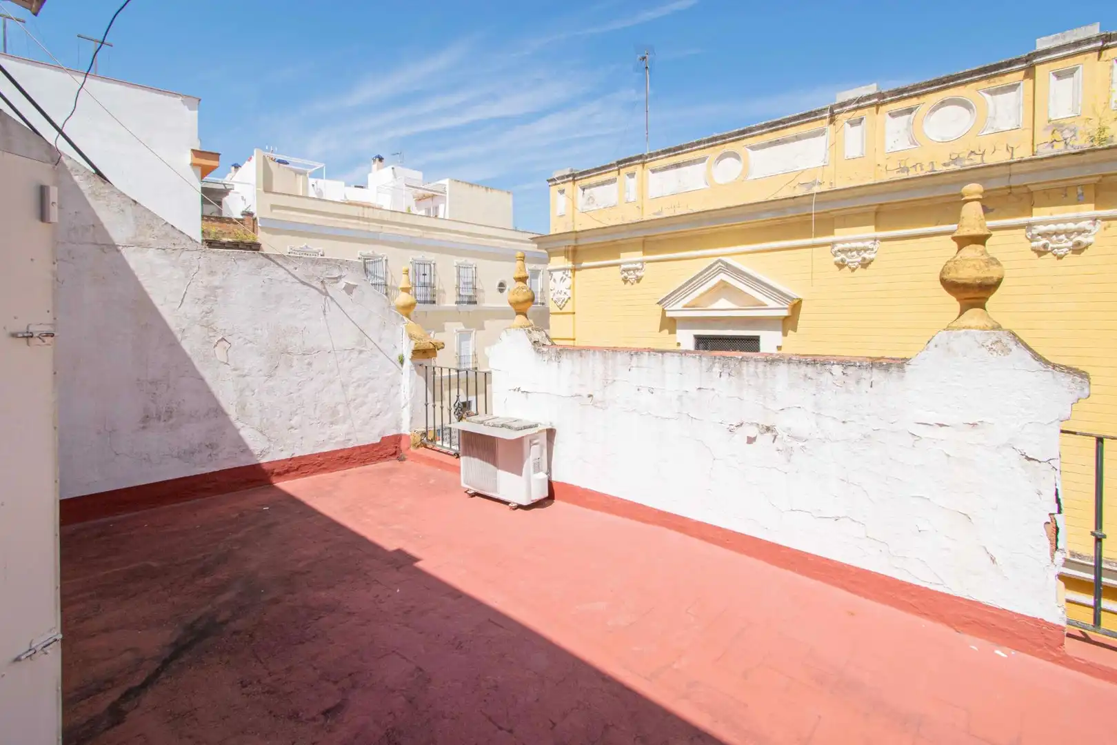 Terrace of Houses for sale in Sevilla  with Air Conditioner, Terrace and Storage room
