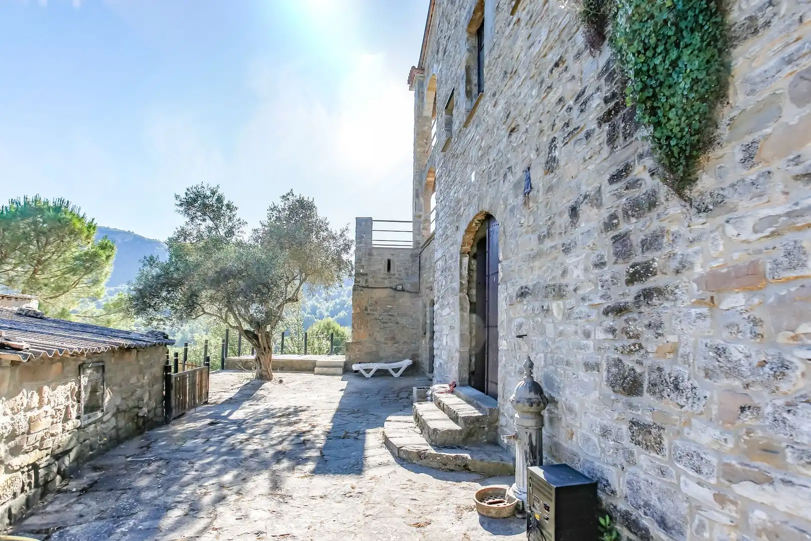 Außenansicht von Country house zum Verkauf in Sant Vicenç de Castellet mit Heizung, Privatgarten und Terrasse