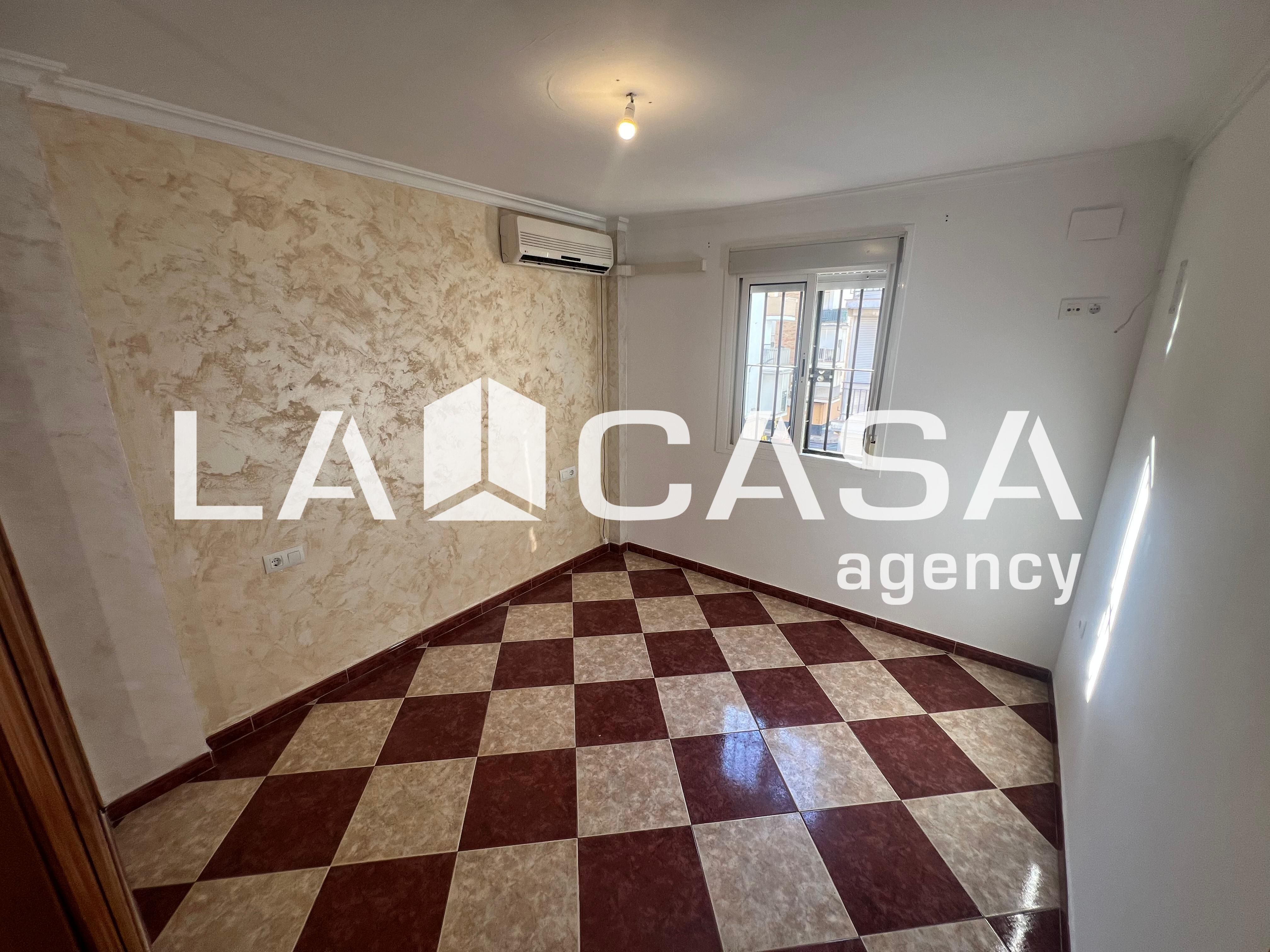 Flat for sale in Dos Hermanas  with Terrace and Balcony