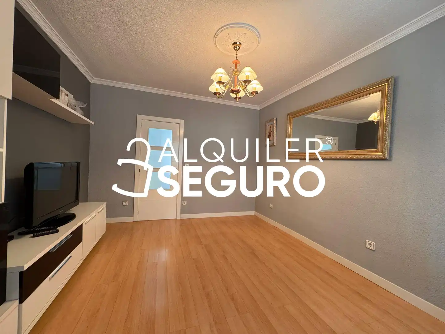 Piso de alquiler en Capitan de la Gándara, Opañel
