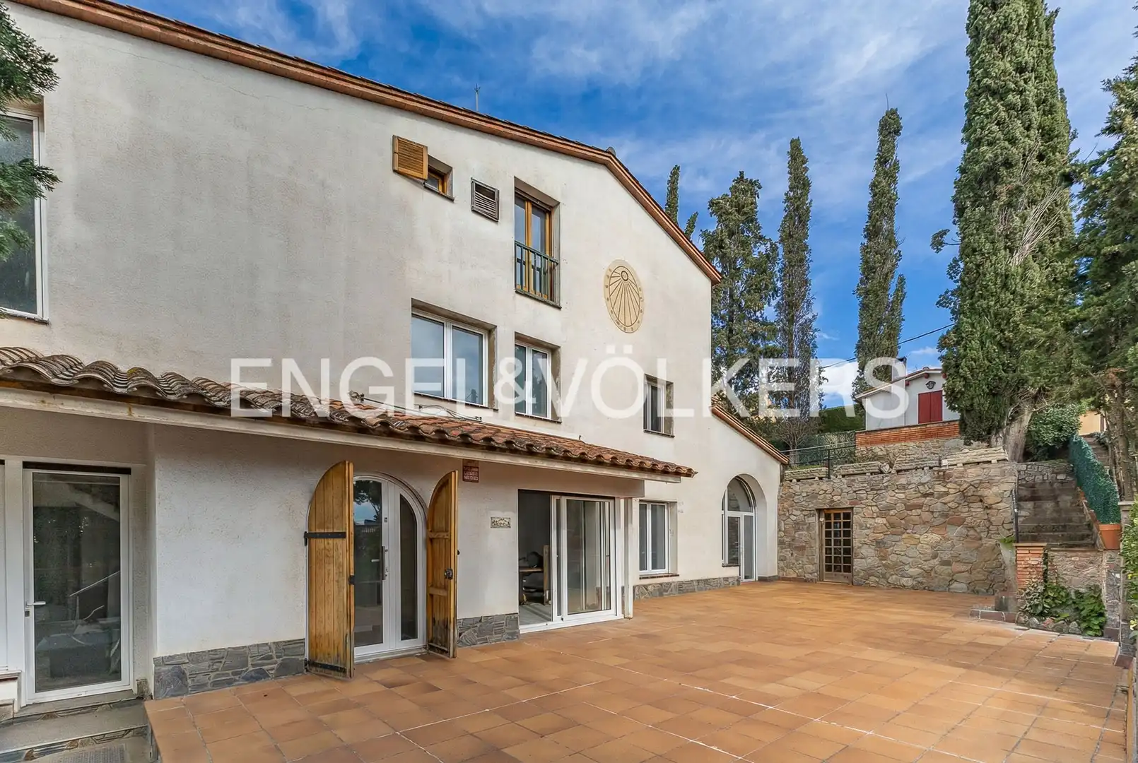Vista exterior de Finca rústica en venda en Palau-solità i Plegamans amb Aire condicionat, Calefacció i Jardí privat