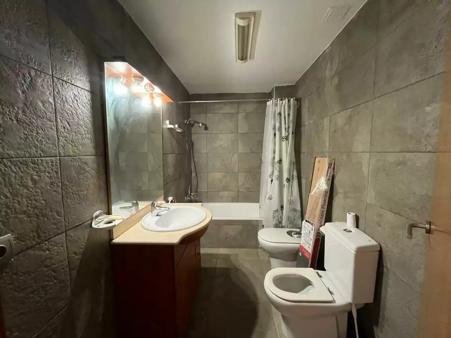 Bathroom of Apartments for sale in Empuriabrava  with Air Conditioner