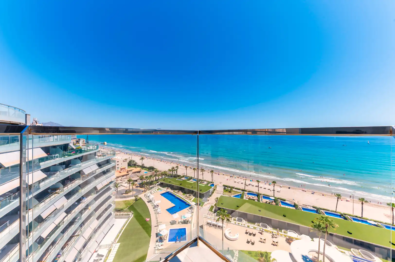 Piscina de Pis en venda en Alicante / Alacant amb Aire condicionat, Calefacció i Parquet