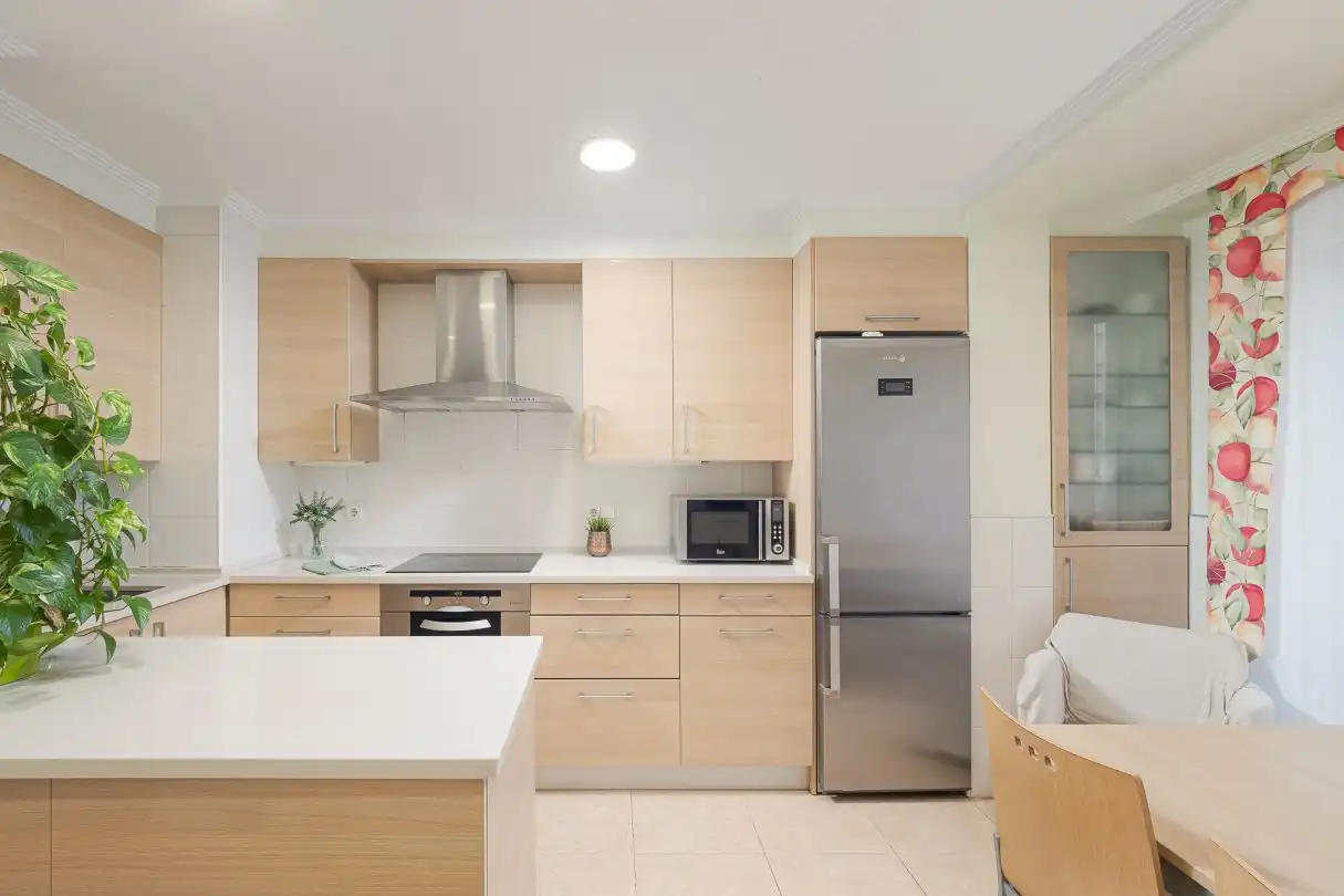 Cocina de Piso en venta en Donostia - San Sebastián  con Calefacción, Trastero y Amueblado