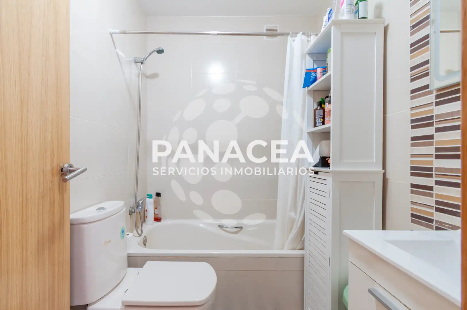 Habitación de Piso en venta en Roquetas de Mar con Amueblado, Horno y Lavadora