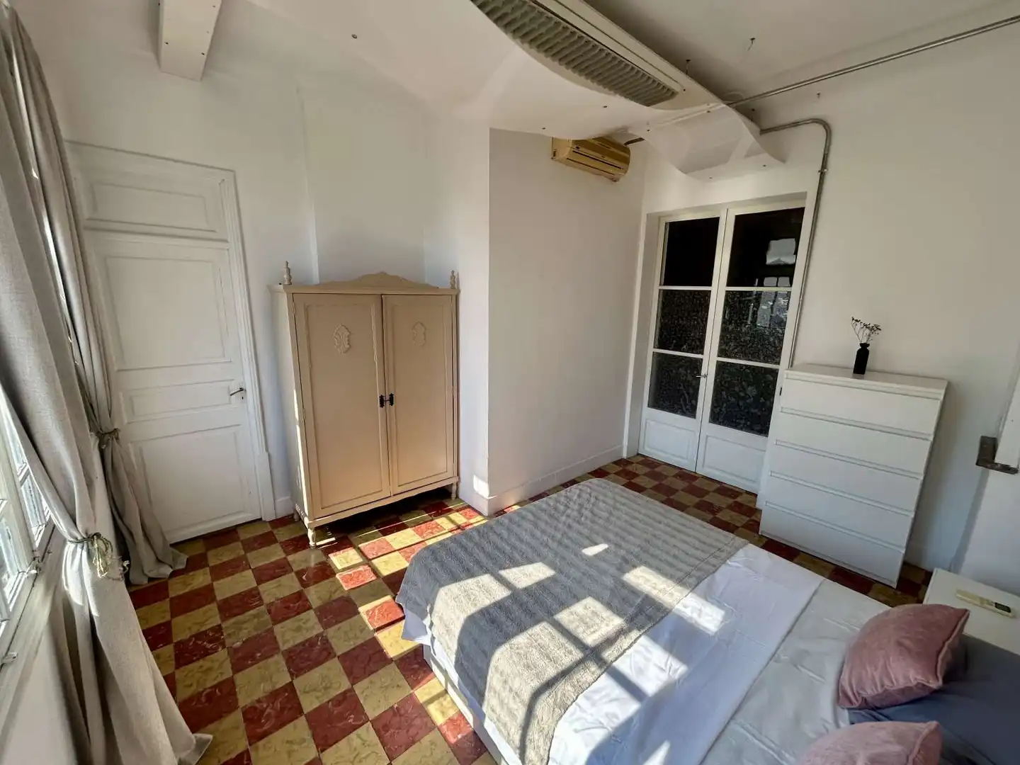 Habitación de Piso para compartir en  Palma de Mallorca con Aire acondicionado, Terraza y Amueblado
