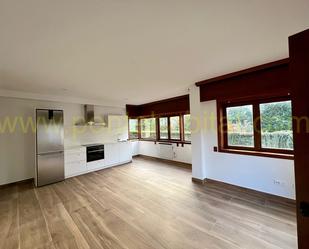 Kitchen of Flat to rent in Pontevedra Capital   with Balcony