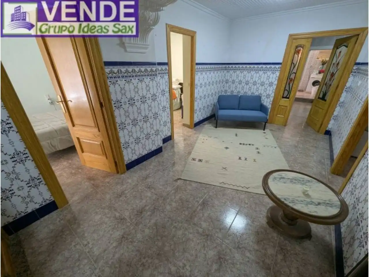 Flat for sale in Sax