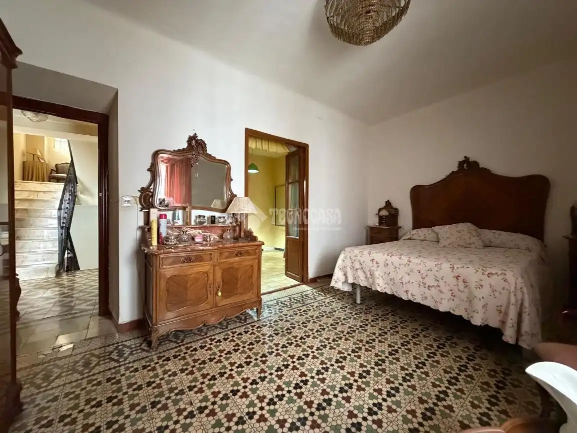 Schlafzimmer von Einfamilien-Reihenhaus zum Verkauf in Torredonjimeno mit Klimaanlage und Balkon