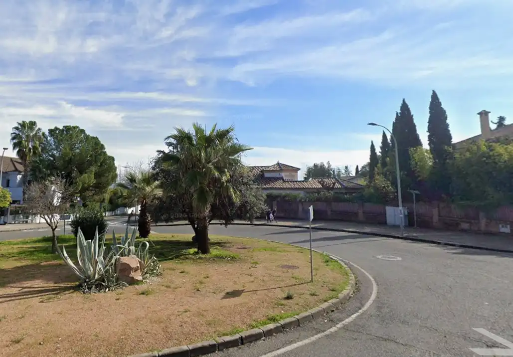 Vista exterior de Casa o xalet en venda en Córdoba amb Jardí privat i Piscina