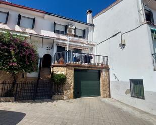 Vista exterior de Casa o xalet en venda en Plasencia amb Terrassa