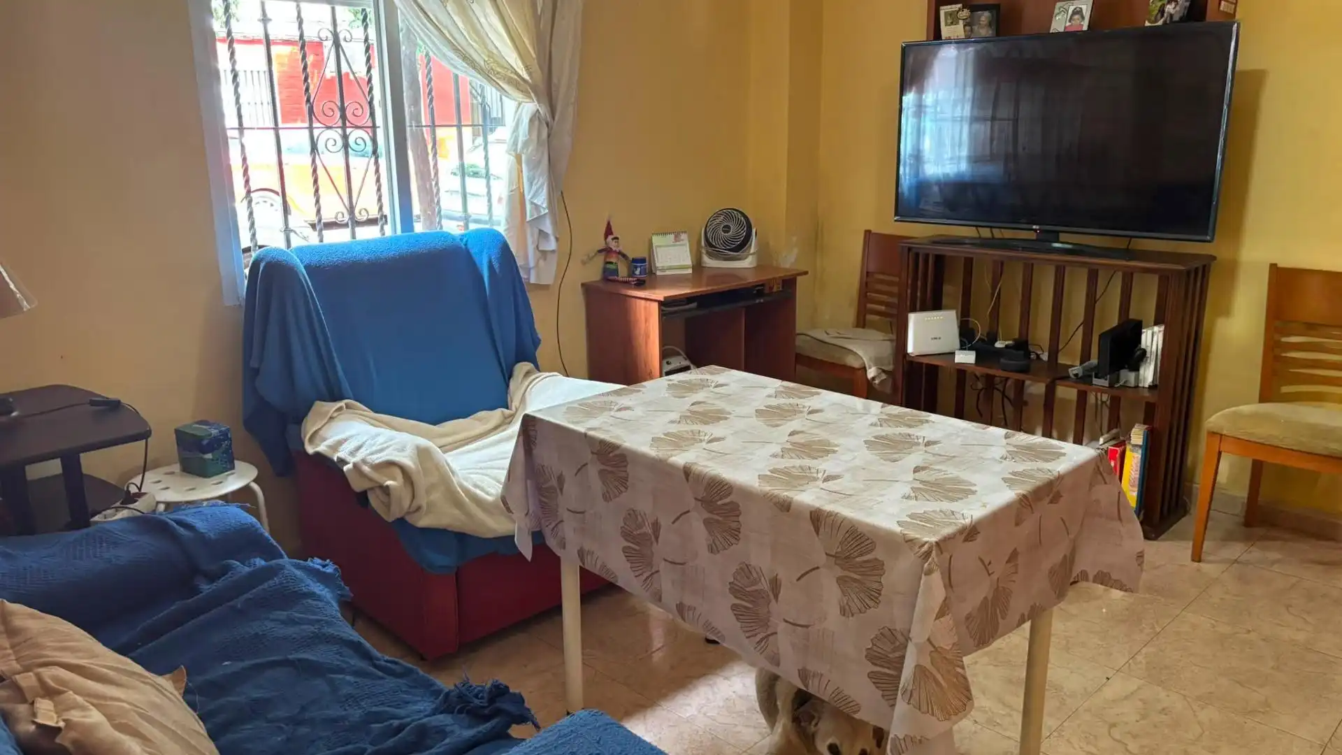 Living room of Flat for sale in Sevilla