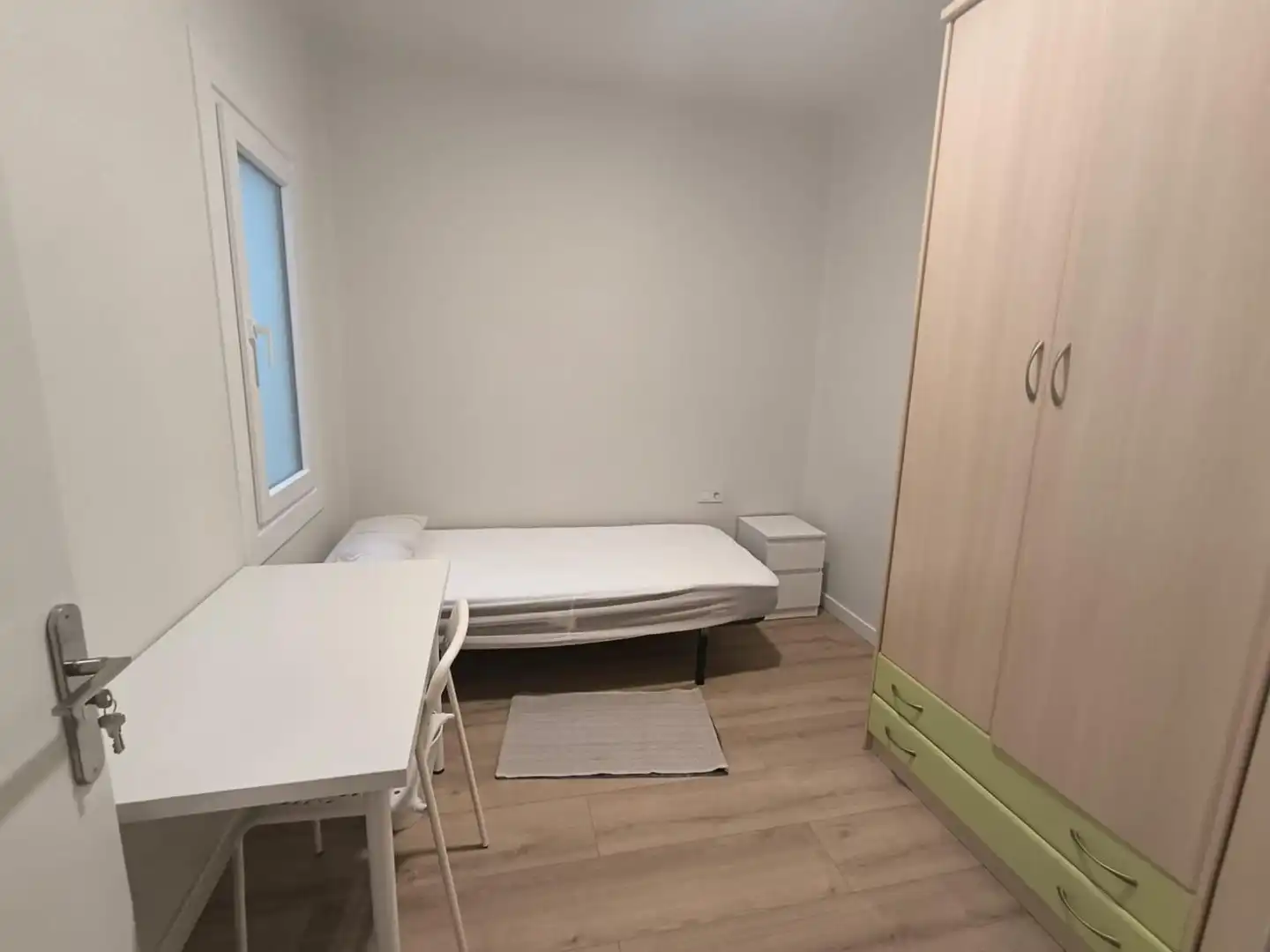 Dormitori de Pis en venda en Manresa amb Calefacció i Moblat