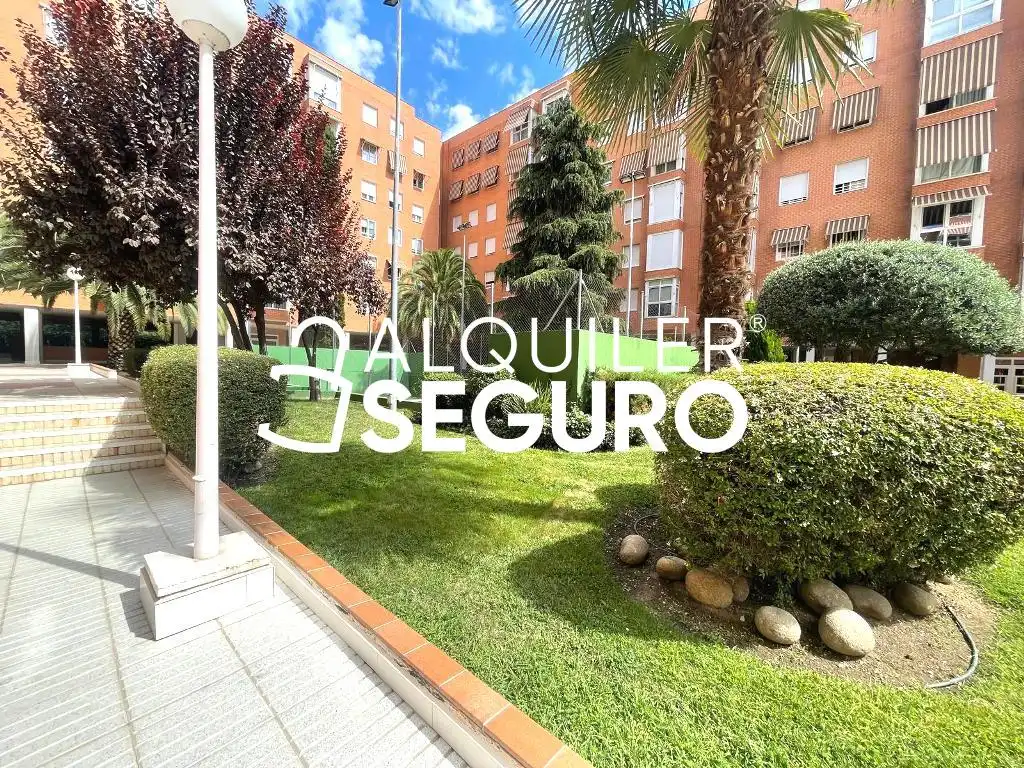 Appartamento con piscina in affitto a Ladera de los almendros, imagen 22