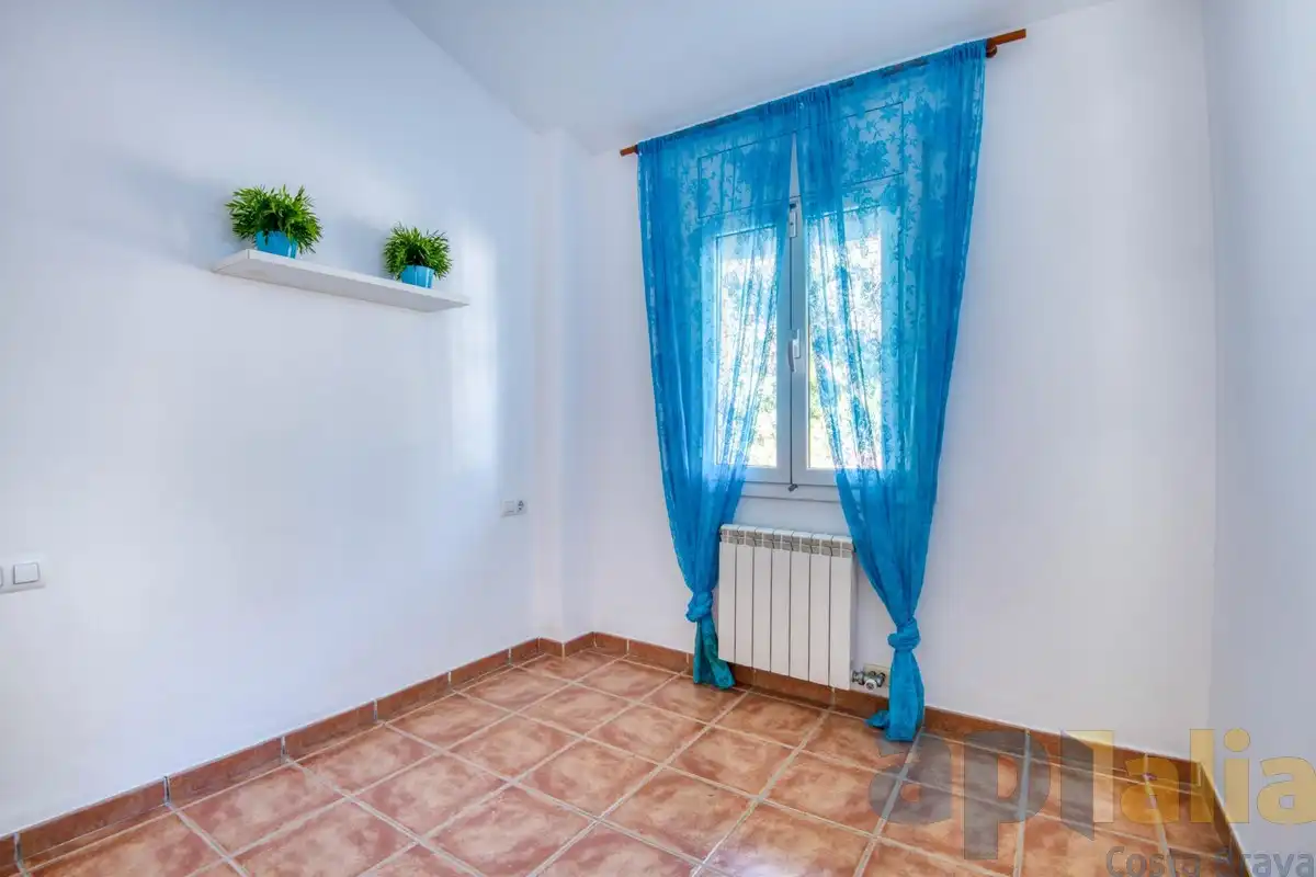 Dormitori de Casa adosada en venda en Sant Feliu de Guíxols amb Calefacció, Jardí privat i Terrassa