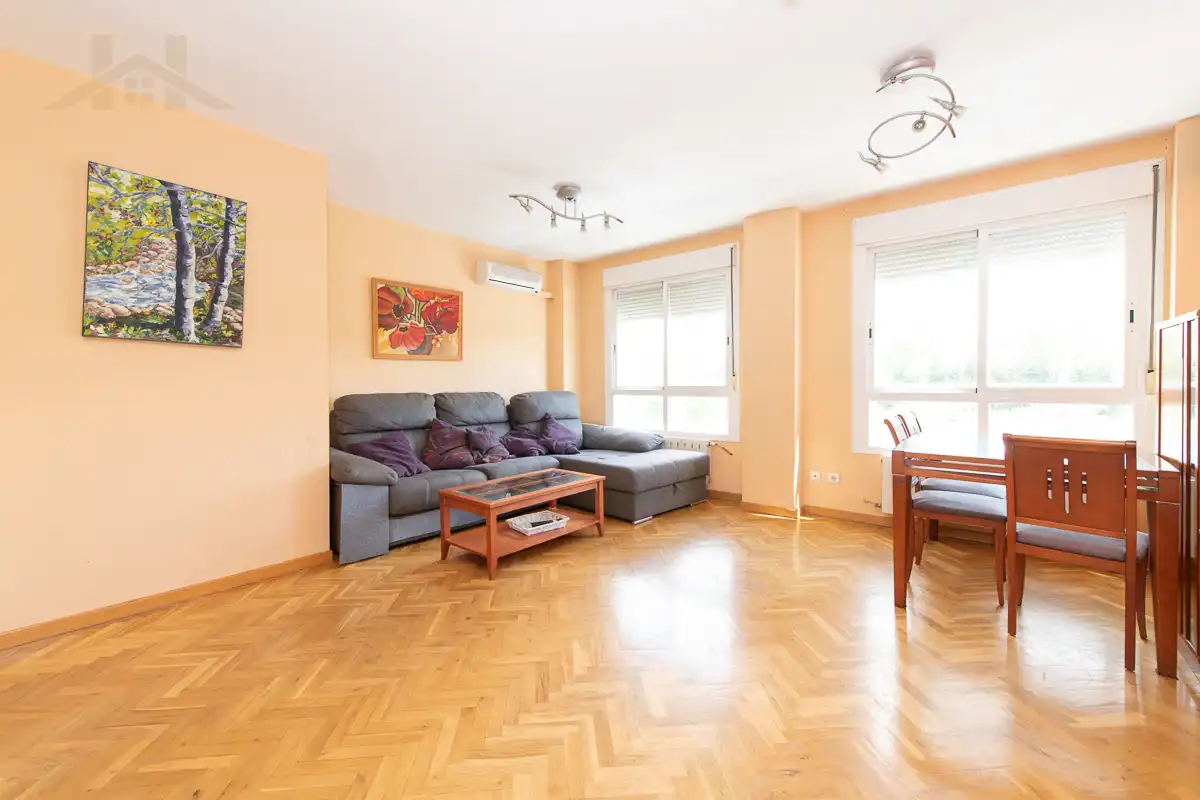 Sala d'estar de Pis en venda en Fuenlabrada amb Aire condicionat, Calefacció i Parquet