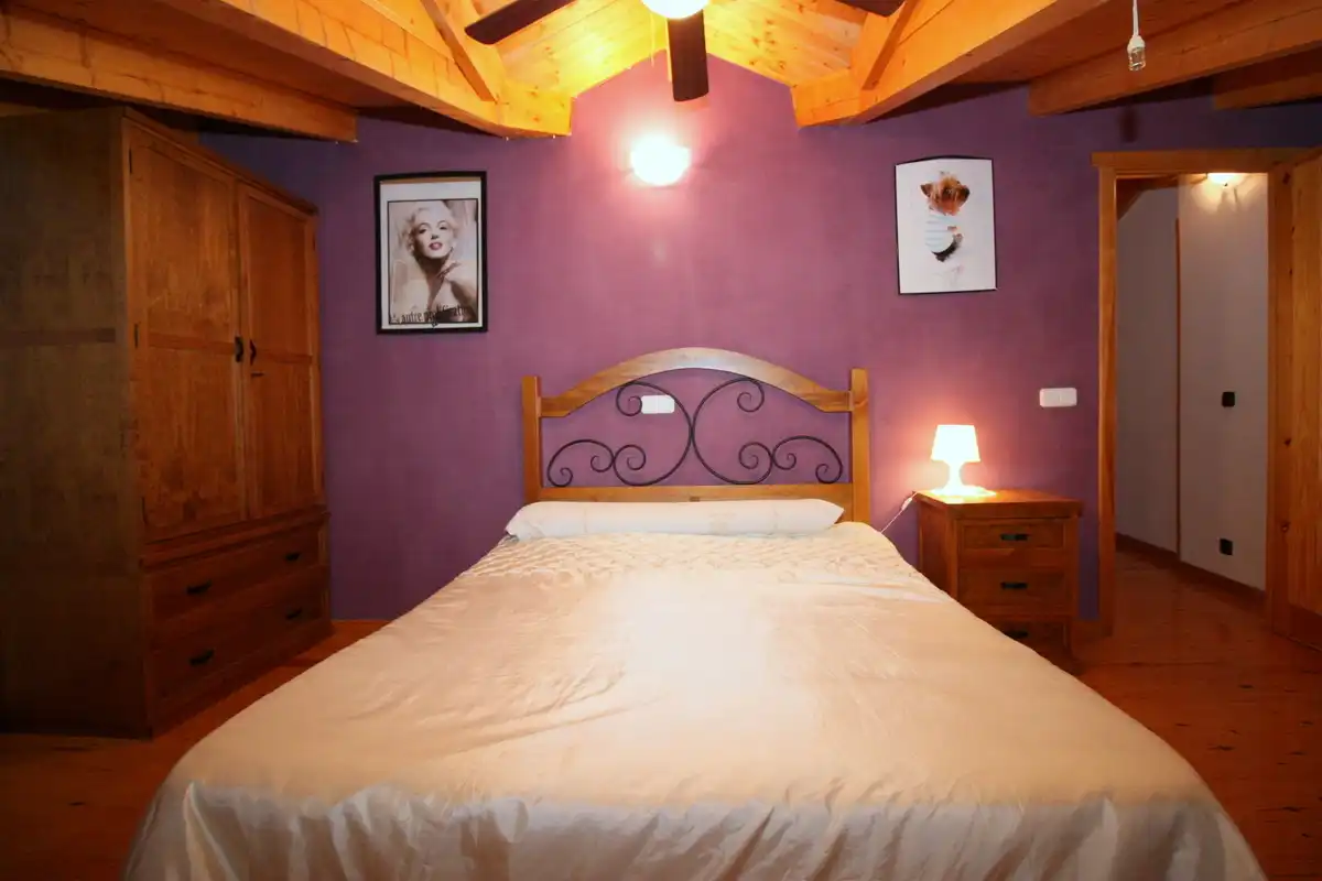 Habitación de Casa o chalet en venta en Arenas de San Pedro con Calefacción, Parquet y Amueblado