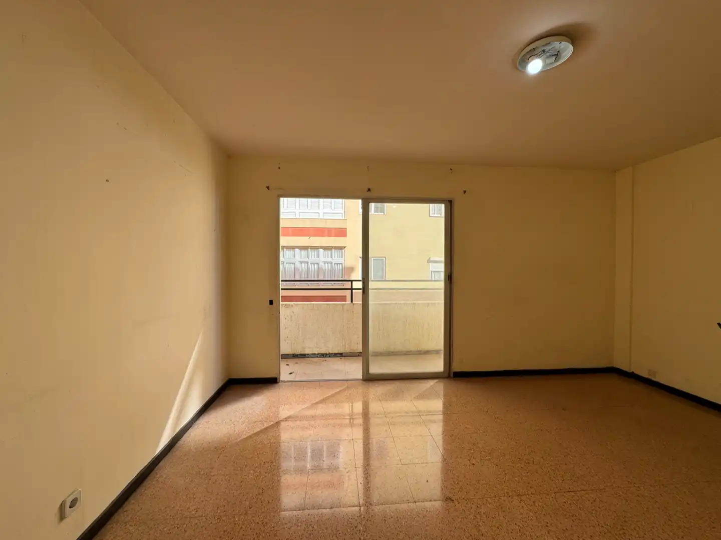 Vista exterior de Piso en venta en Telde con Trastero