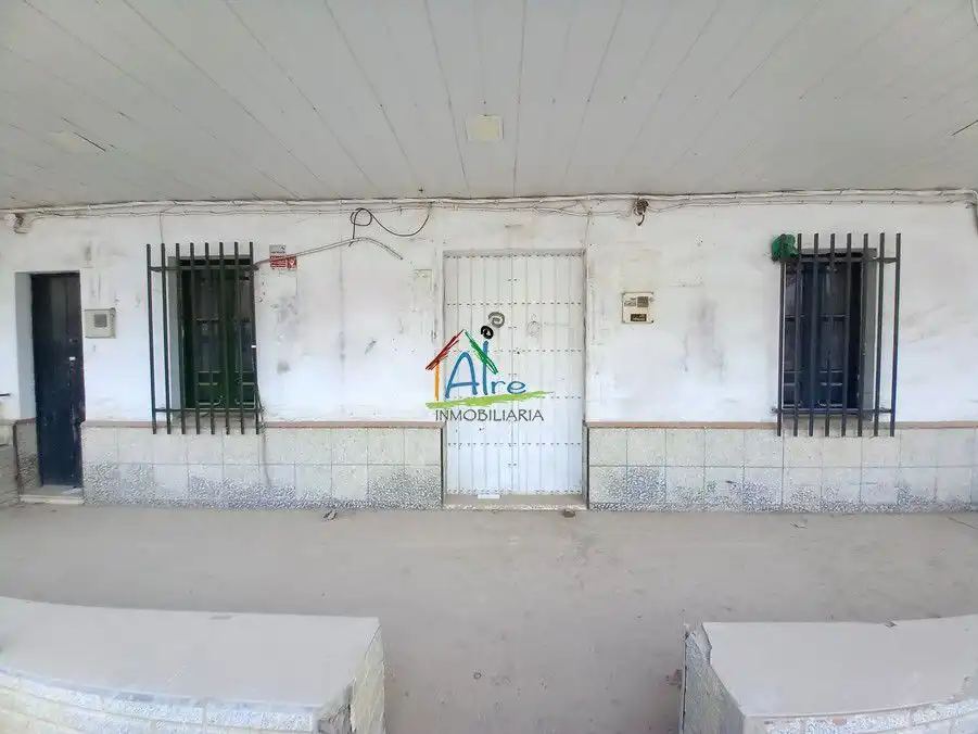 Vista exterior de Casa o xalet en venda en Almonte amb Terrassa, Traster i Balcó