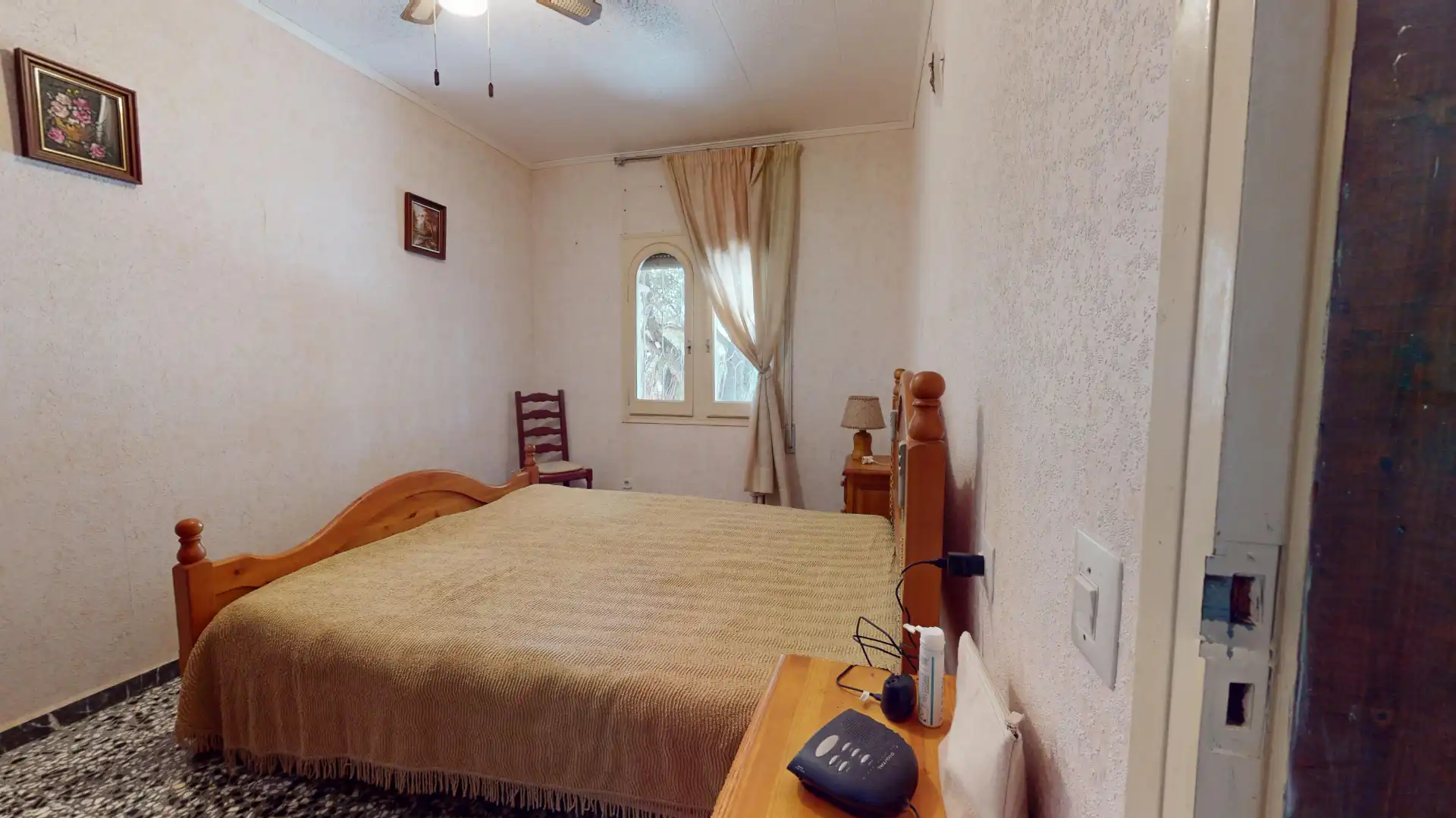 Dormitori de Casa o xalet en venda en Mont-roig del Camp amb Aire condicionat, Calefacció i Jardí privat