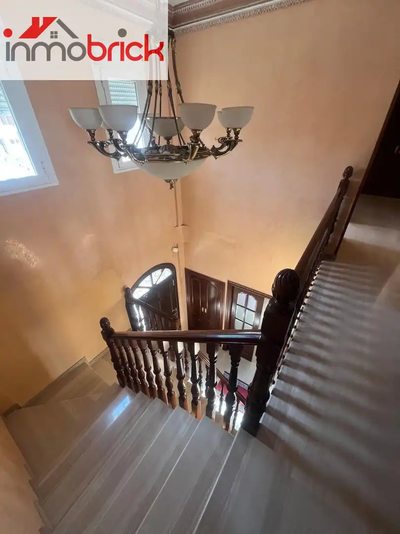 Casa o chalet en venta en Lucena con Calefacción, Terraza y Piscina