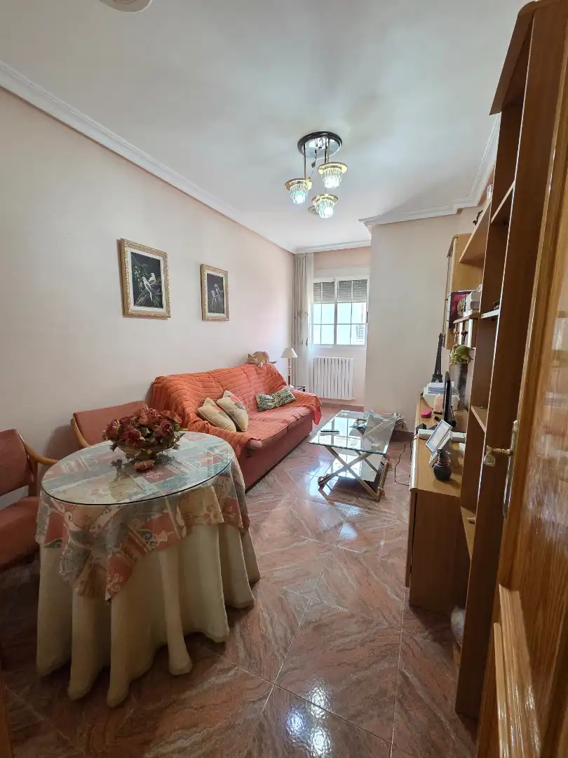 Sala de estar de Piso en venta en Bullas con Calefacción, Terraza y Amueblado