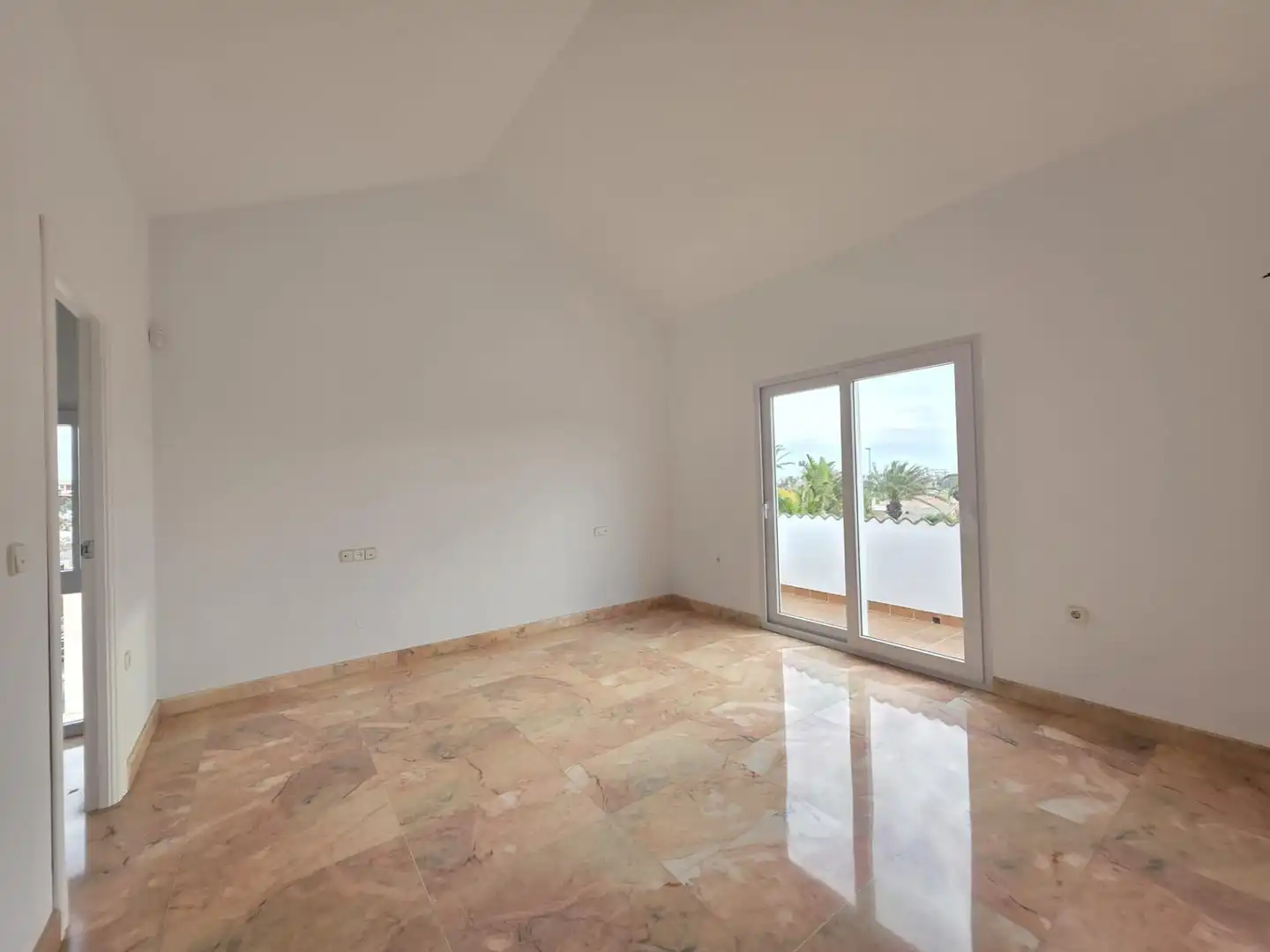 Dormitori de Casa o xalet en venda en El Ejido amb Traster, Piscina i Alarma
