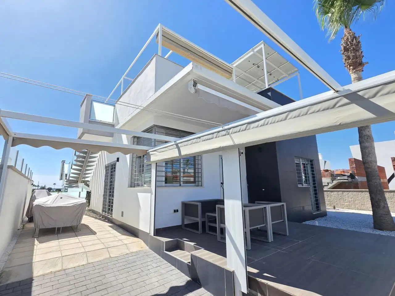 Bungalow avec piscine à vendre à Ciudad Quesada