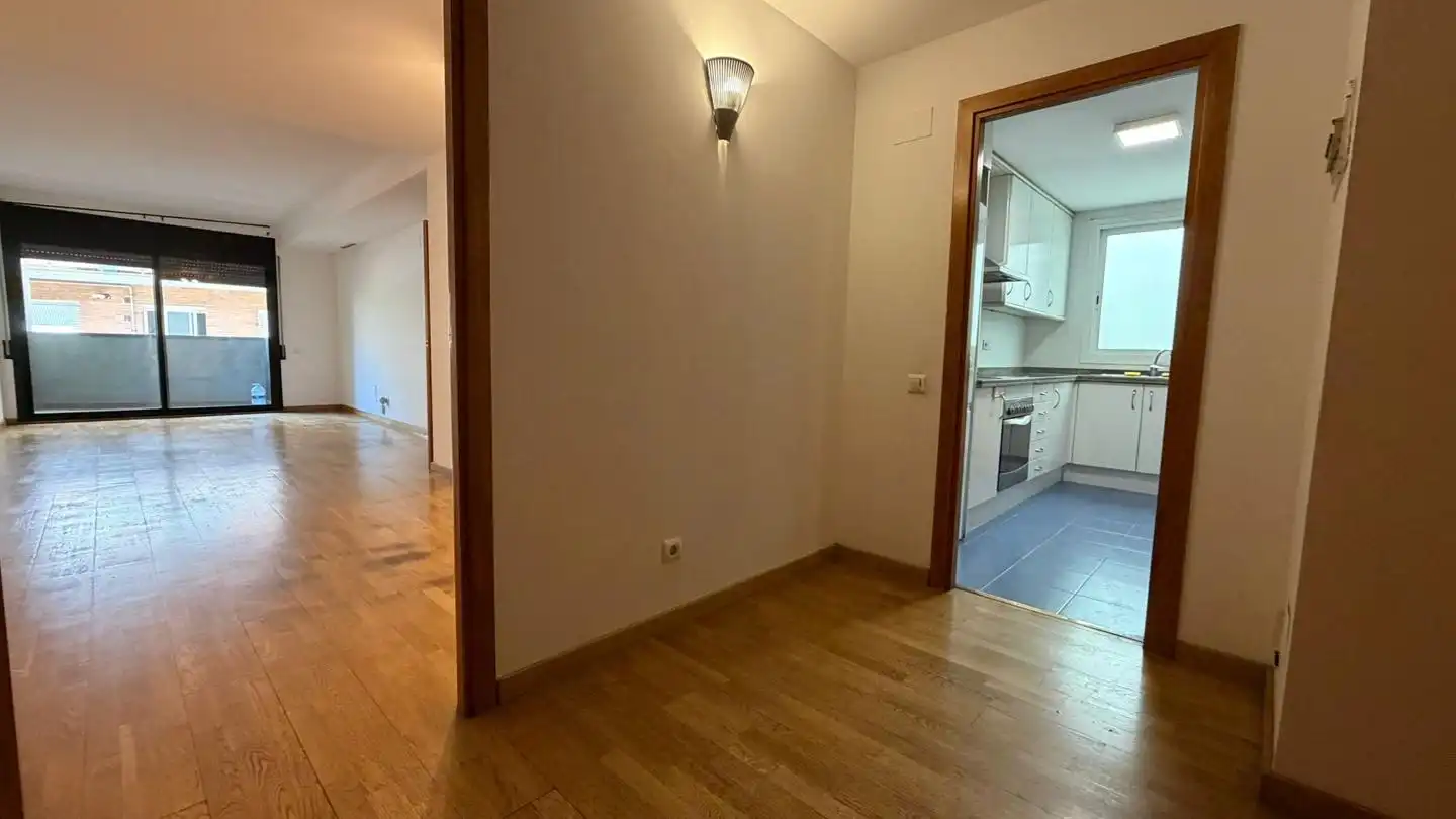 Flat with lift for sale in calle de Móra d'Ebre, imagen 4