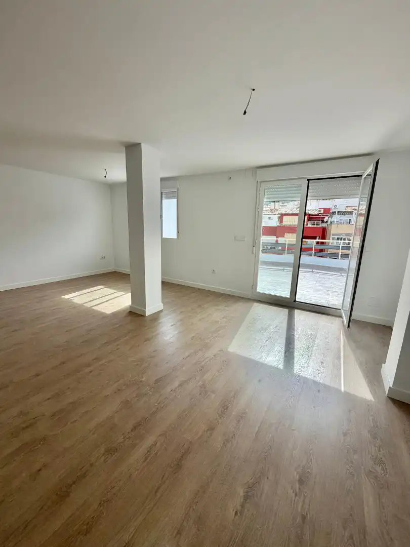 Sala de estar de Piso en venta en Jaén con Terraza y Balcón
