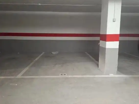 Parking of Garage for rent in Paiporta