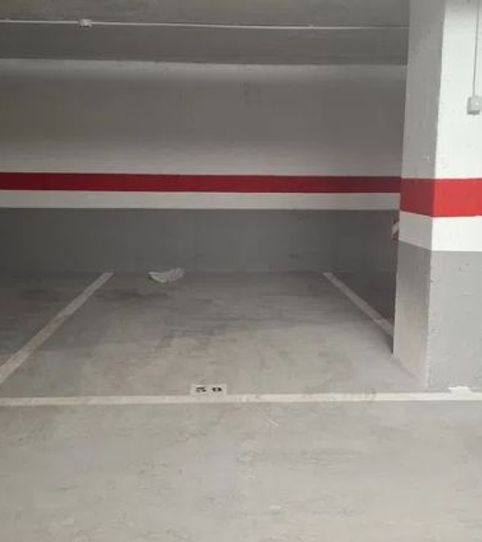 Photo 2 of Garage for rent in Plaça Luxemburg, 4, Metro - Auditorio, Paiporta