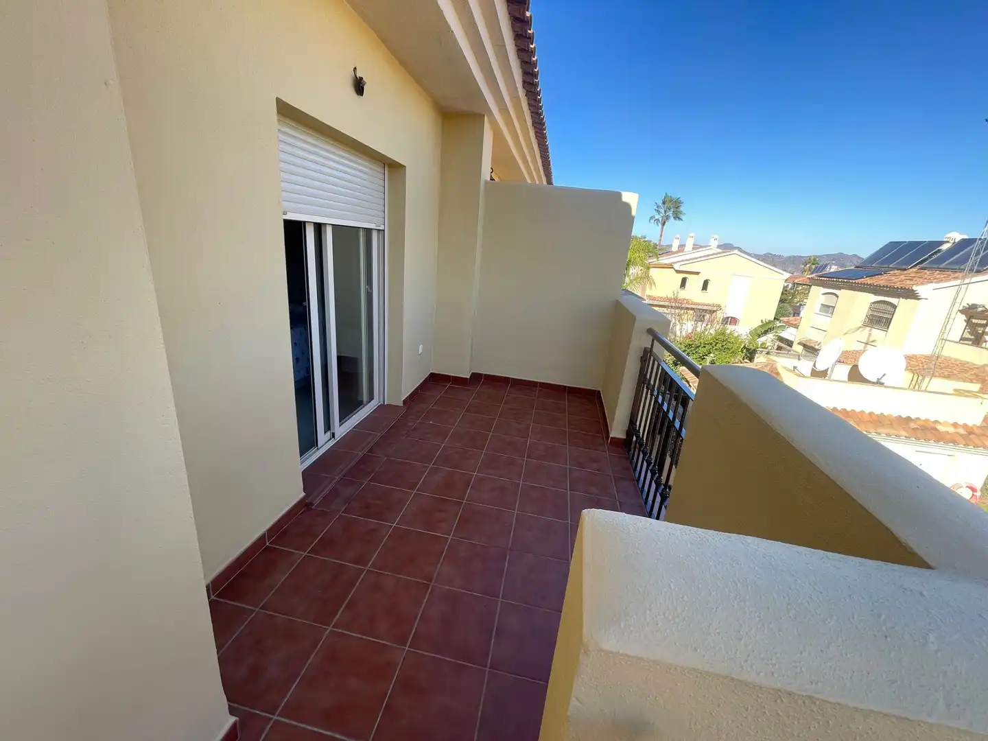 Terrassa de Casa adosada en venda en Alhaurín de la Torre amb Aire condicionat, Jardí privat i Terrassa