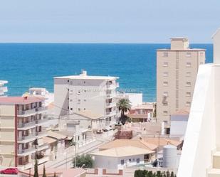 Vista exterior de Àtic en venda en Piles amb Aire condicionat, Terrassa i Piscina